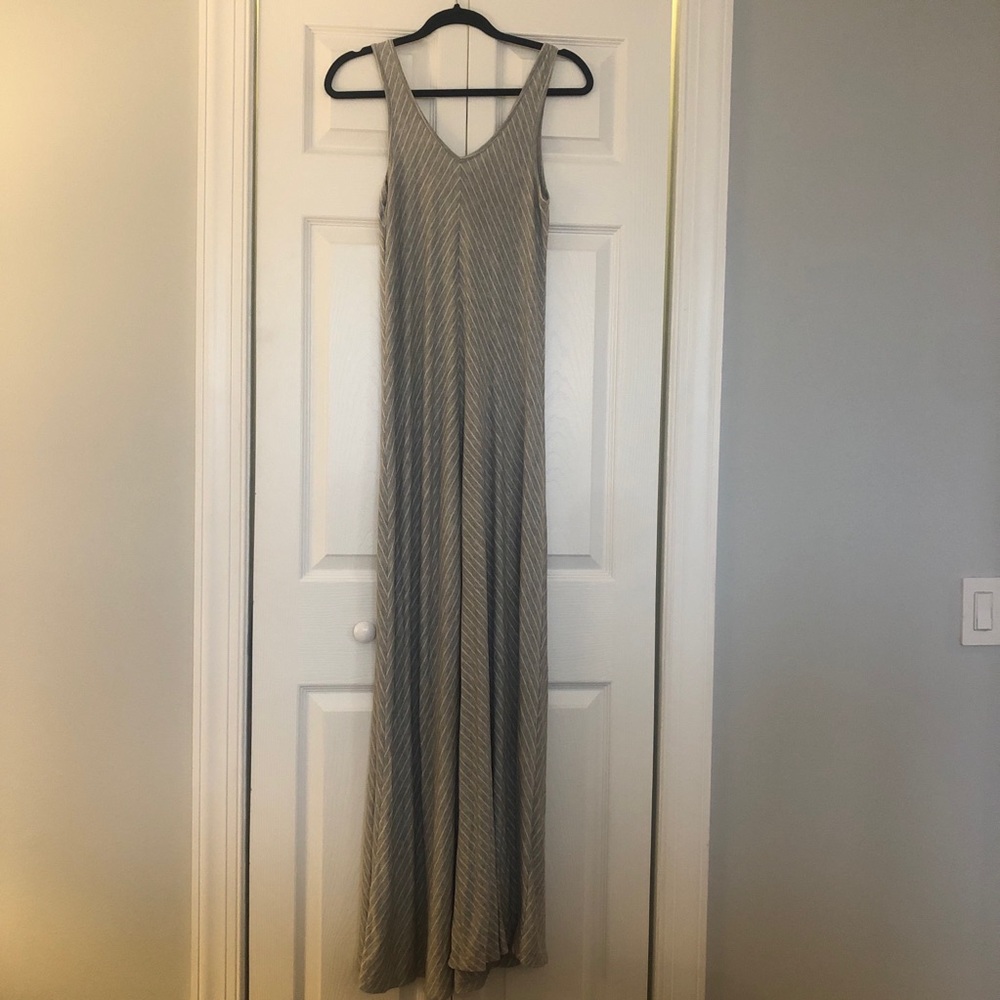 Grey/white striped maxi dress Size Small